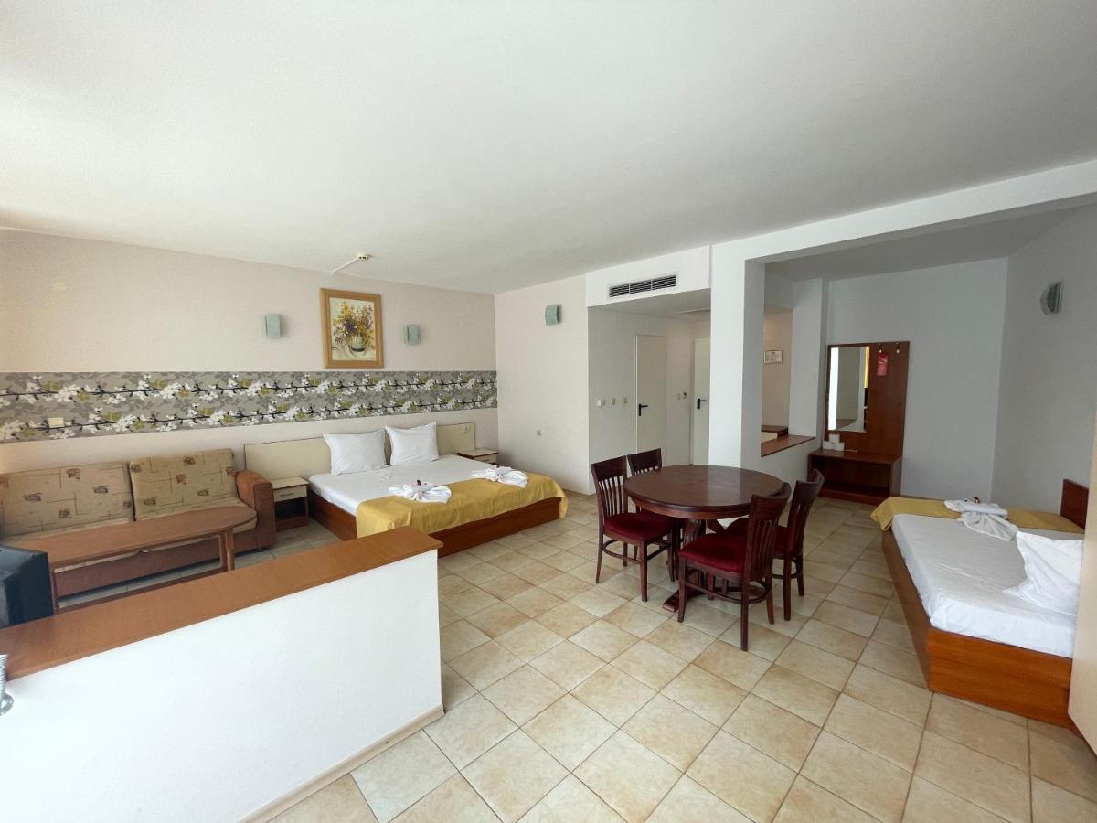 Onyx Hotel 3*