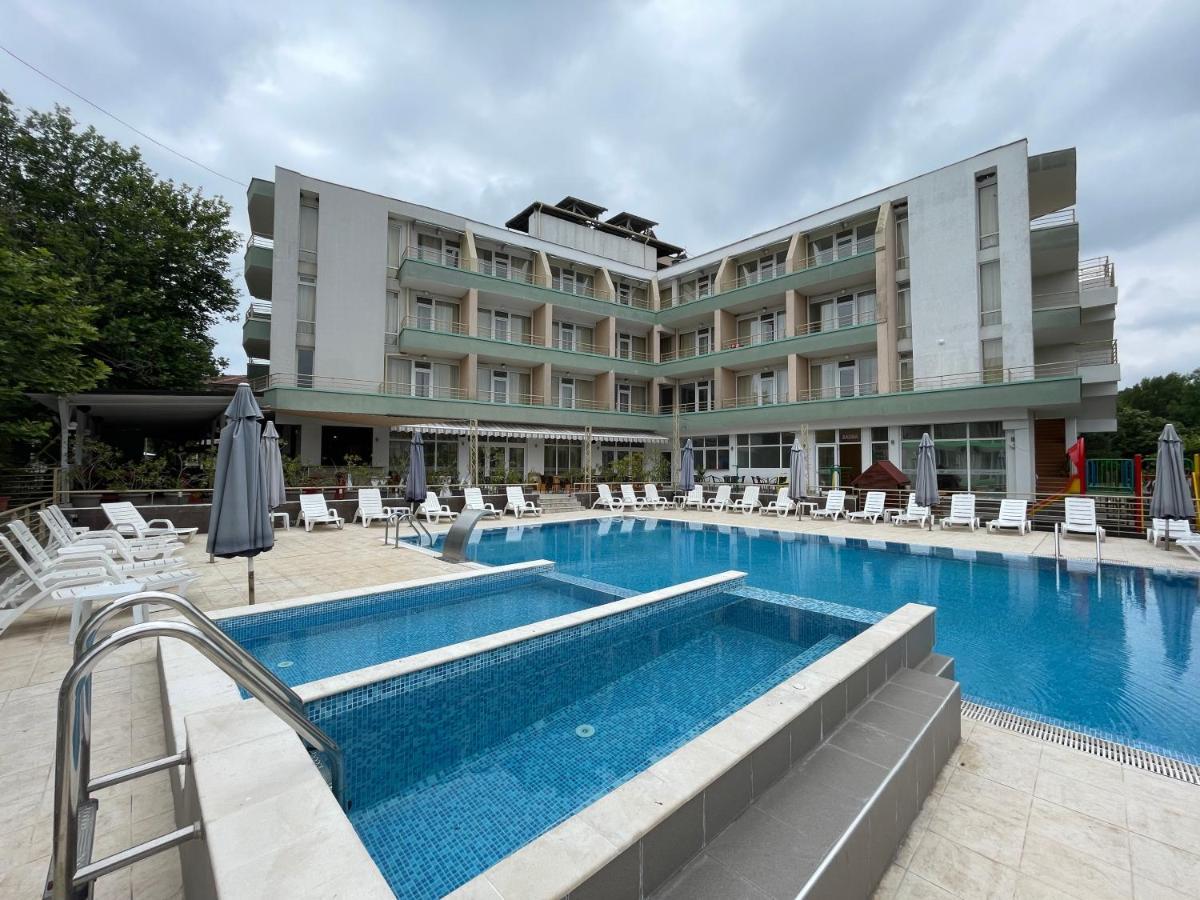 Onyx Hotel
