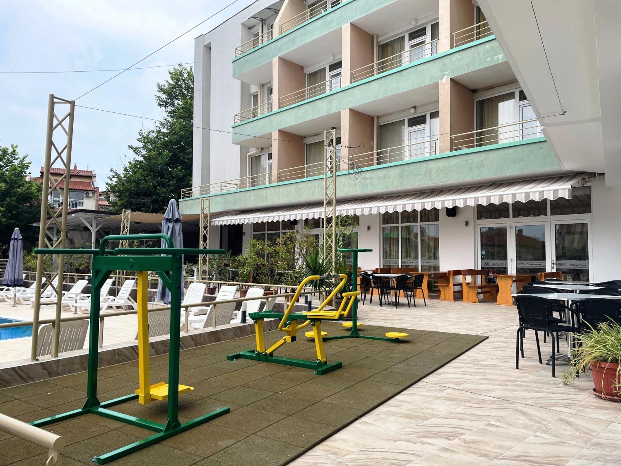 Hotel Onyx 3*